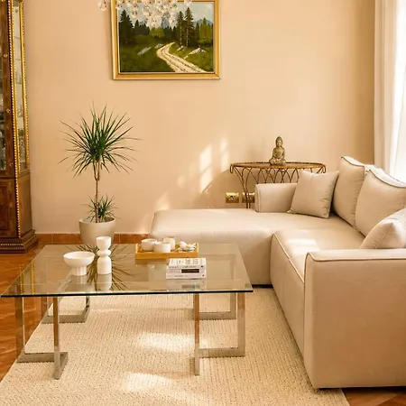 Appartement Besa House At The Square