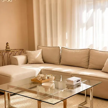 Besa House At The Square Tirana